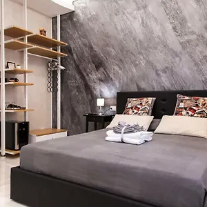 silver-house.hotelitalianriviera.com/